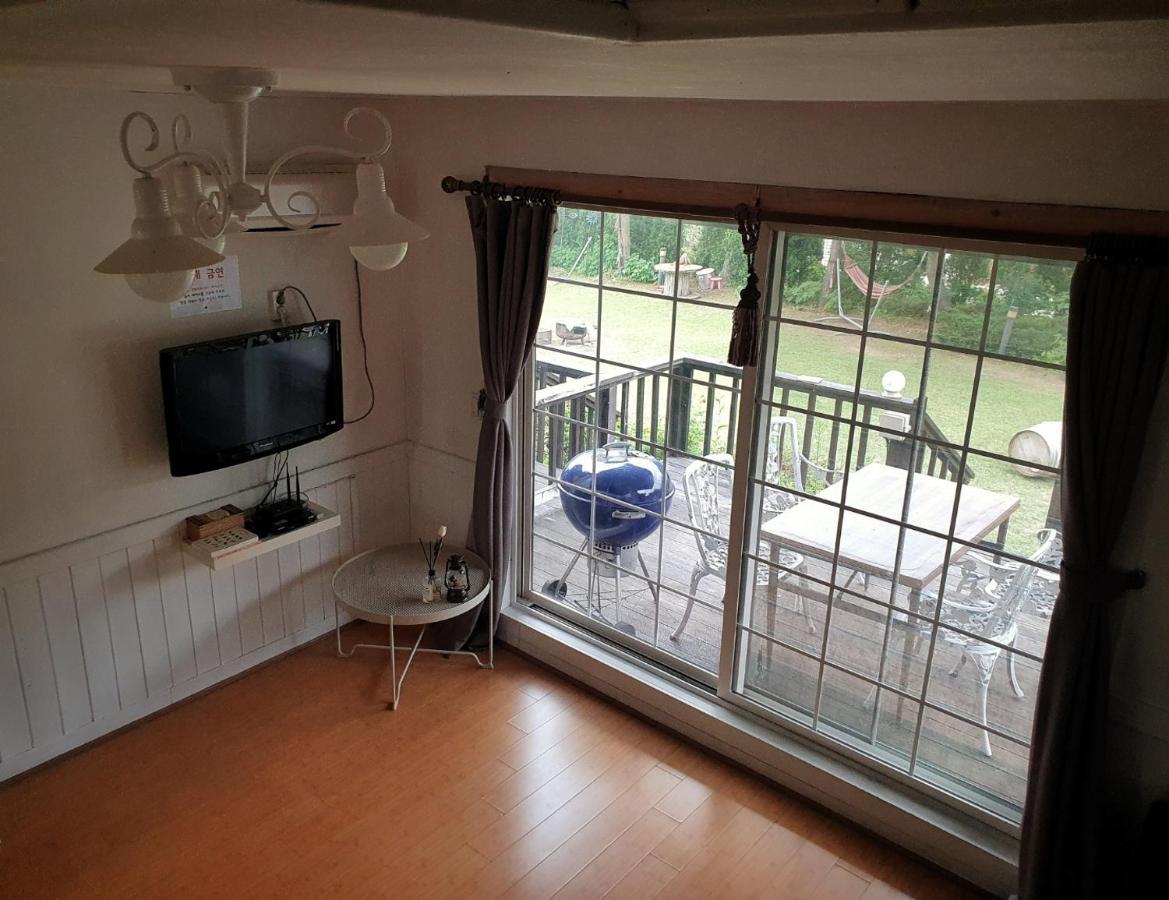Popcorn House Pension Gapyeong Esterno foto